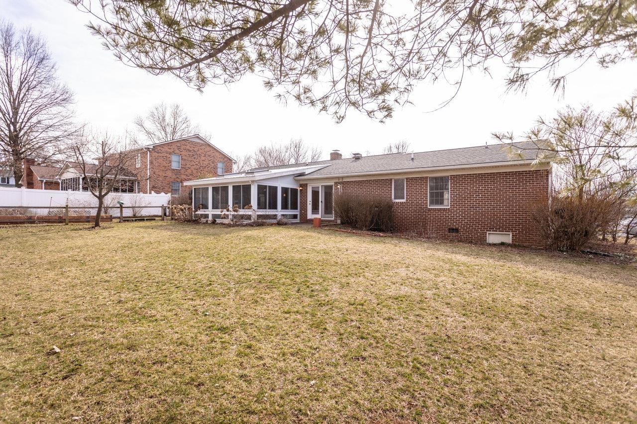 3636 NUTMEG CT
