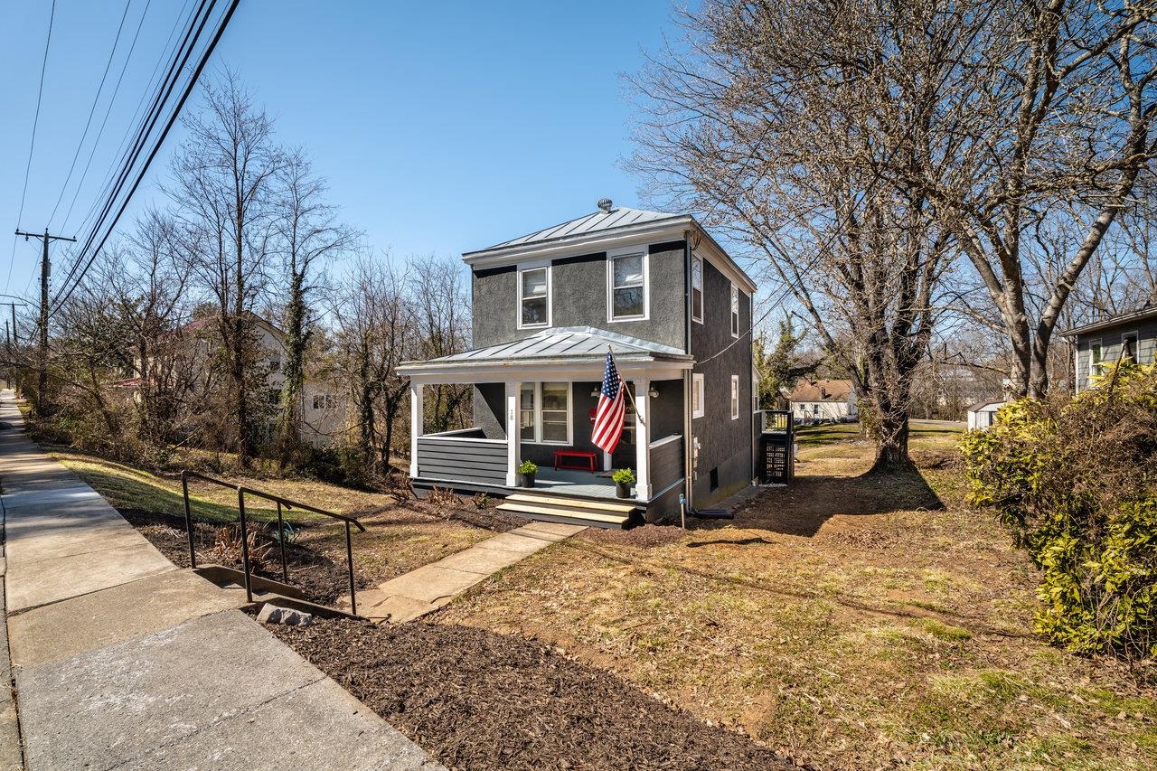 18 N LEWIS ST