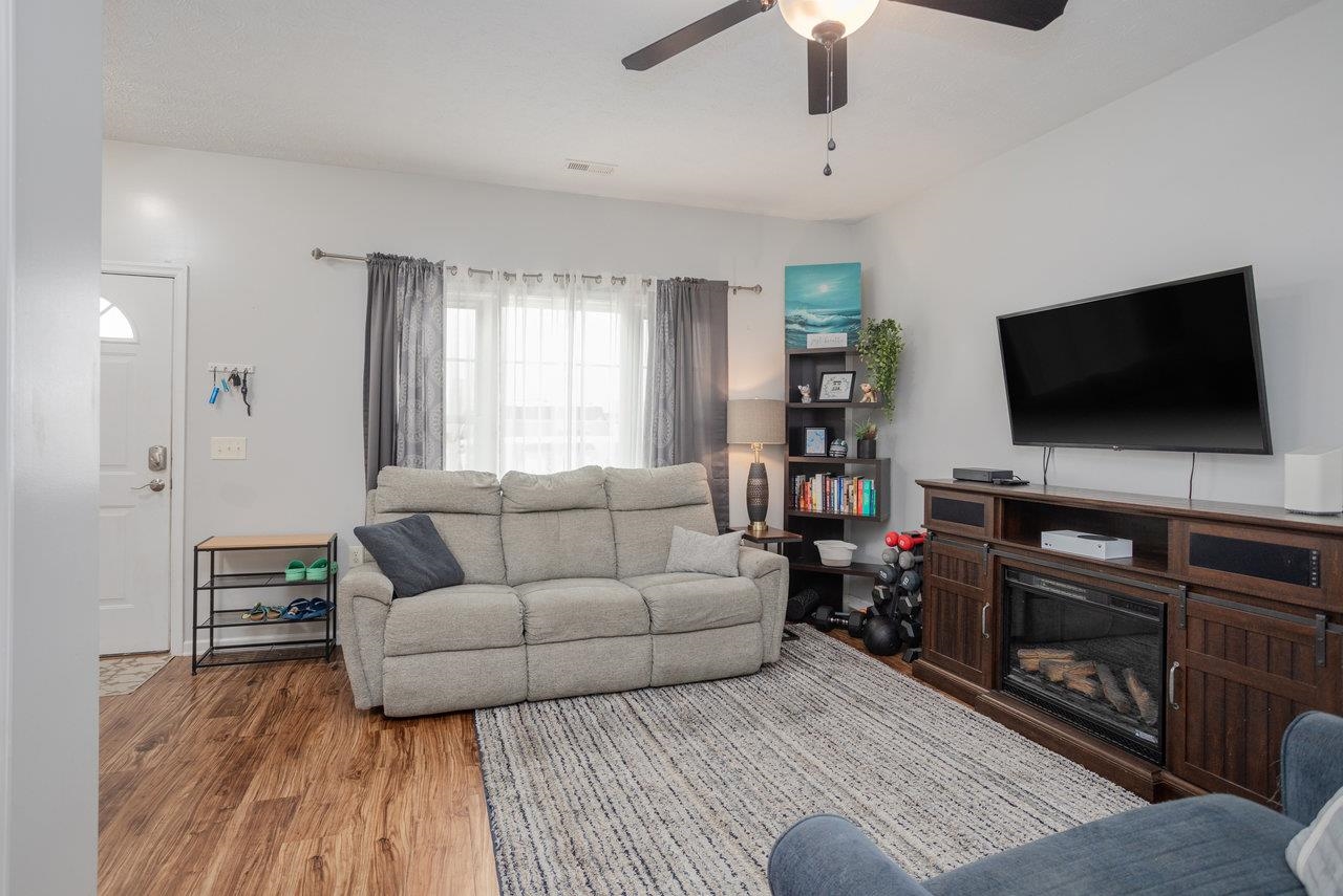 29 CANTERMILL LN