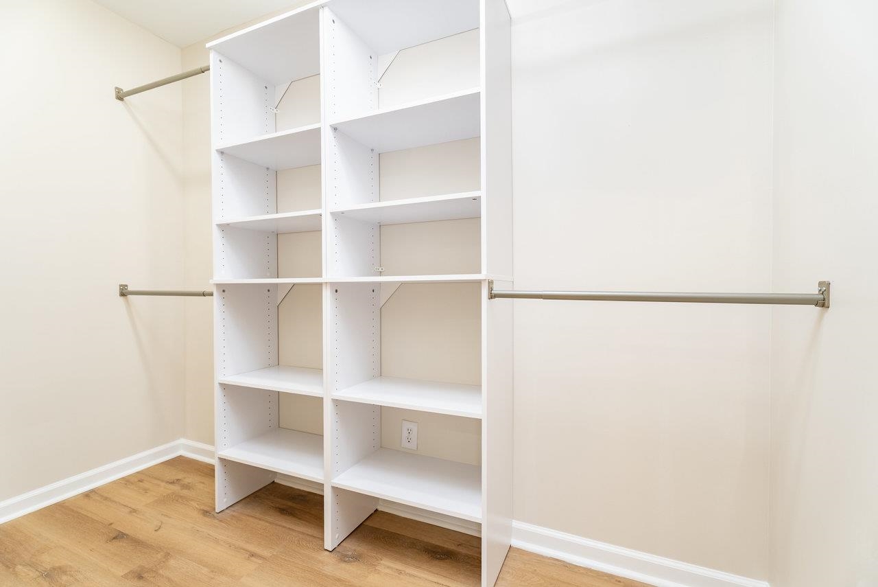 635 WIRT AVE