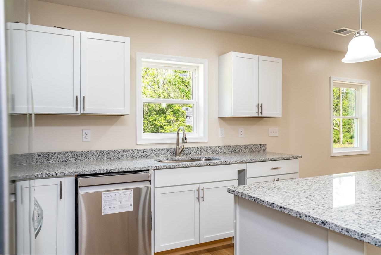 635 WIRT AVE