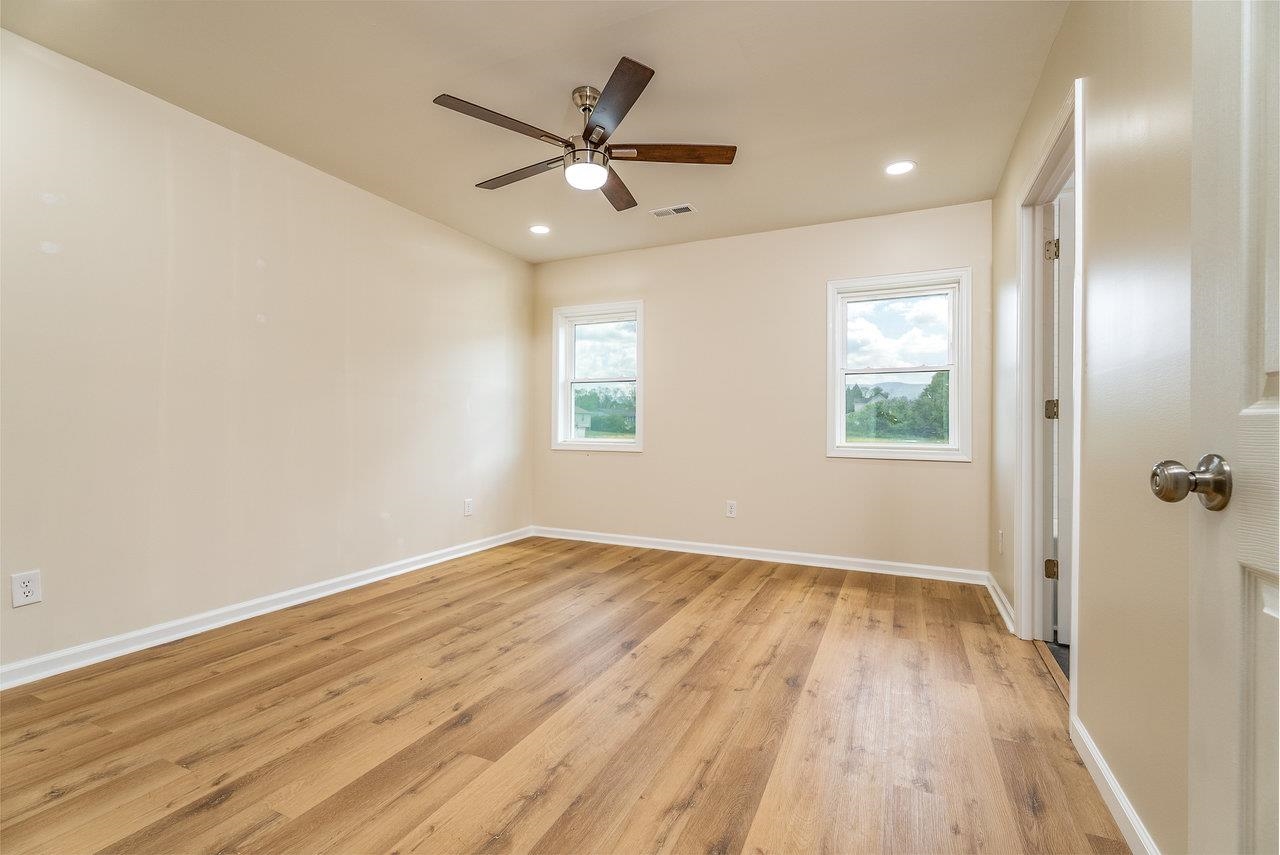 635 WIRT AVE