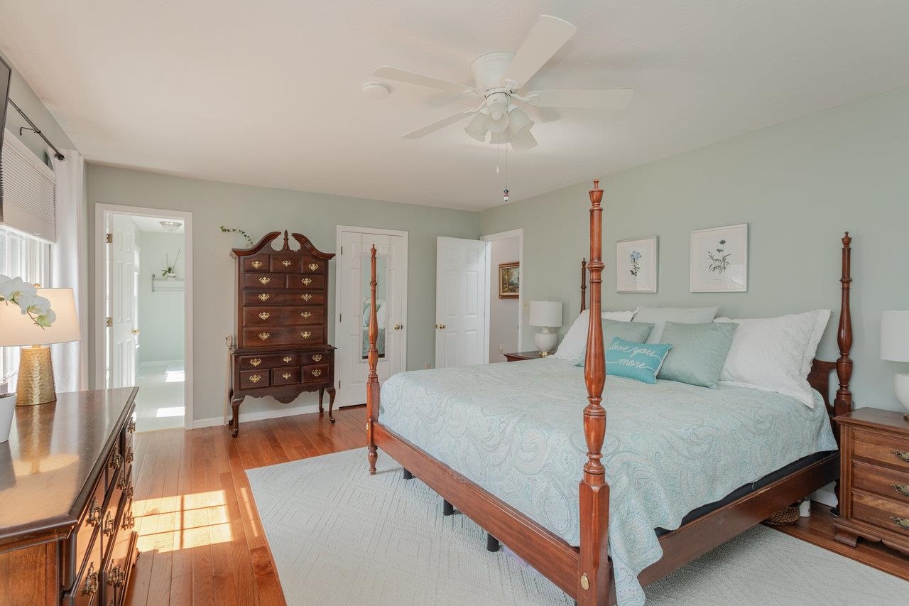 3426 REDBUD LN