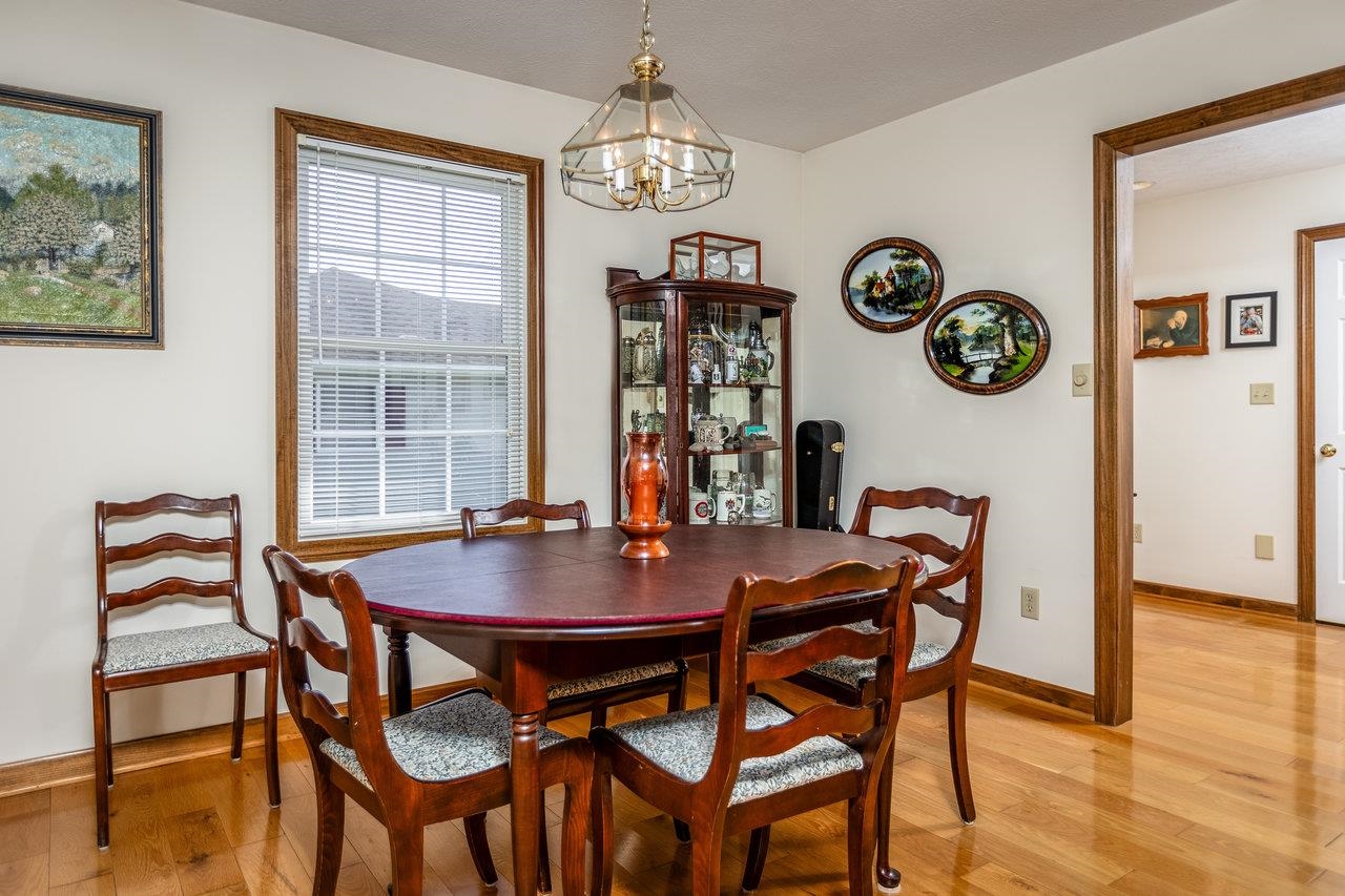 111 PRICE DR