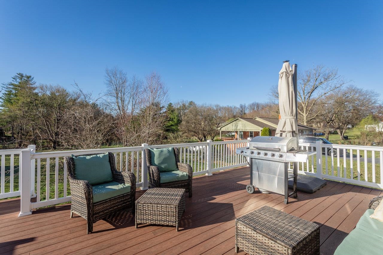 3130 SHEN LAKE DR