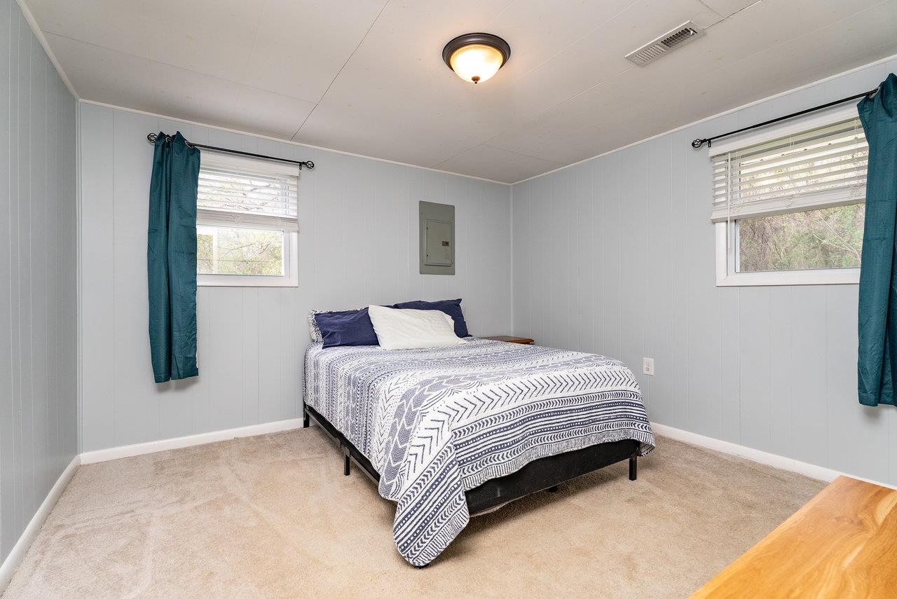 275 IDA HOLLOW RD