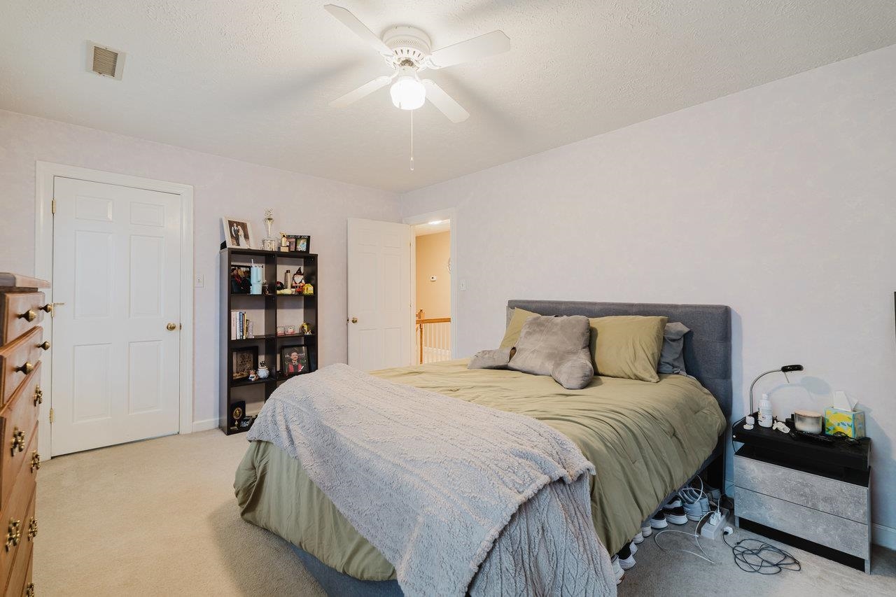 104 HUNTSHIRE PL