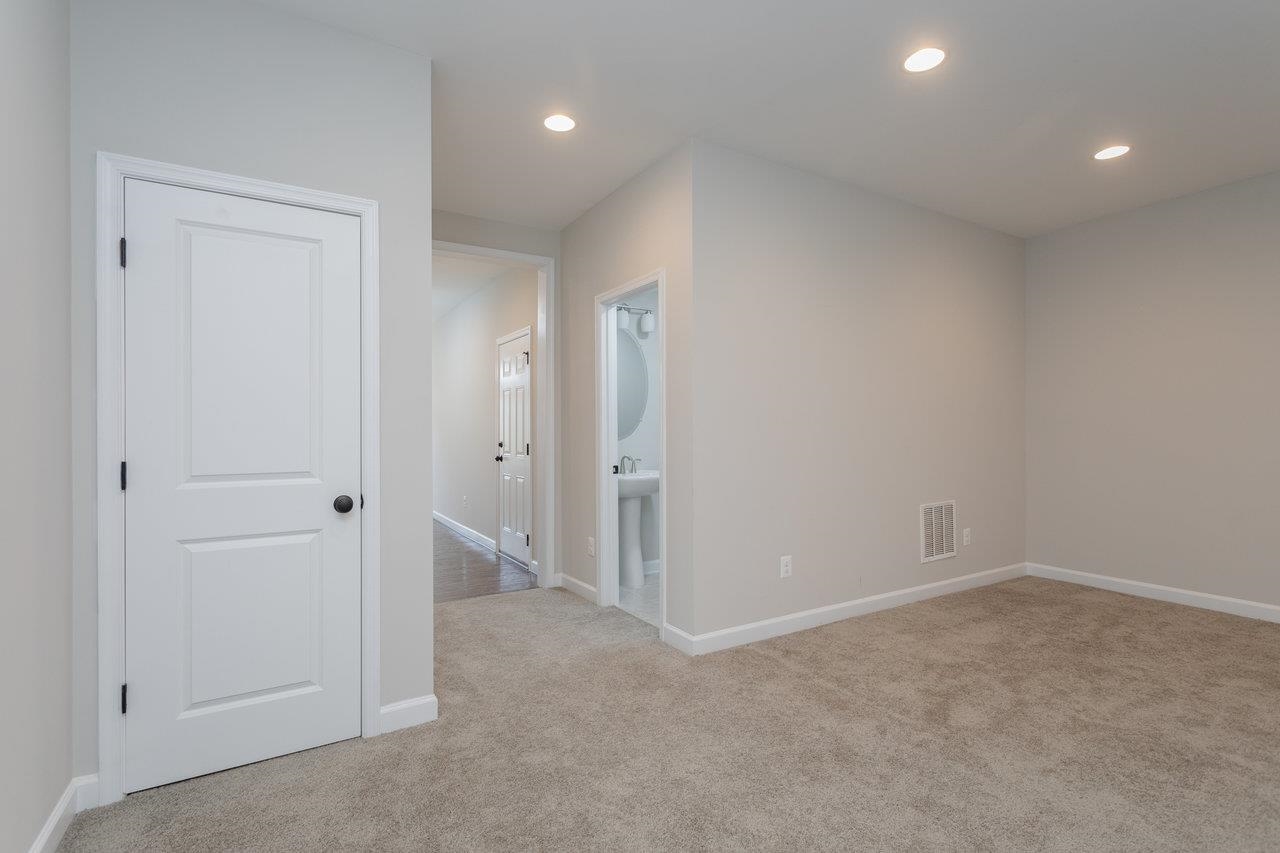 3393 MONTEREY DR