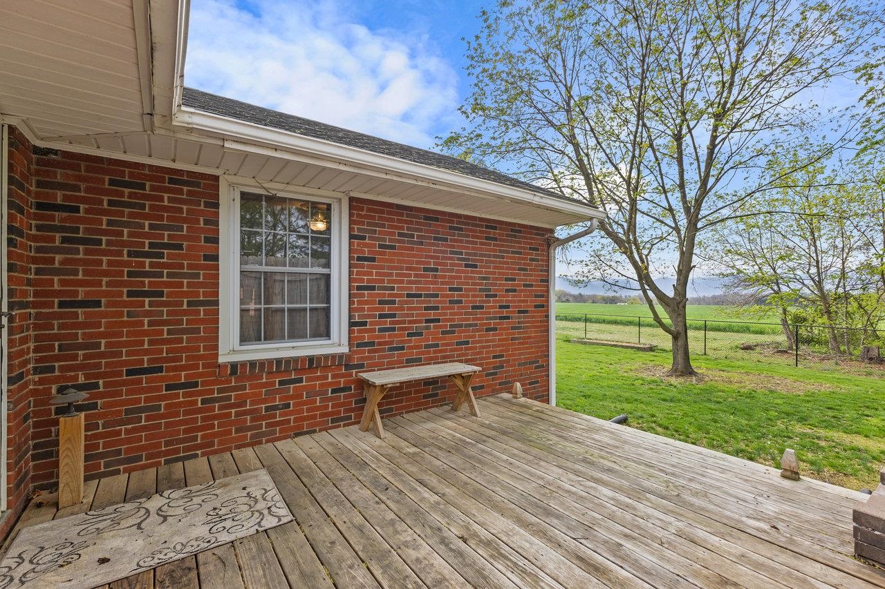 9452 MCGAHEYSVILLE RD