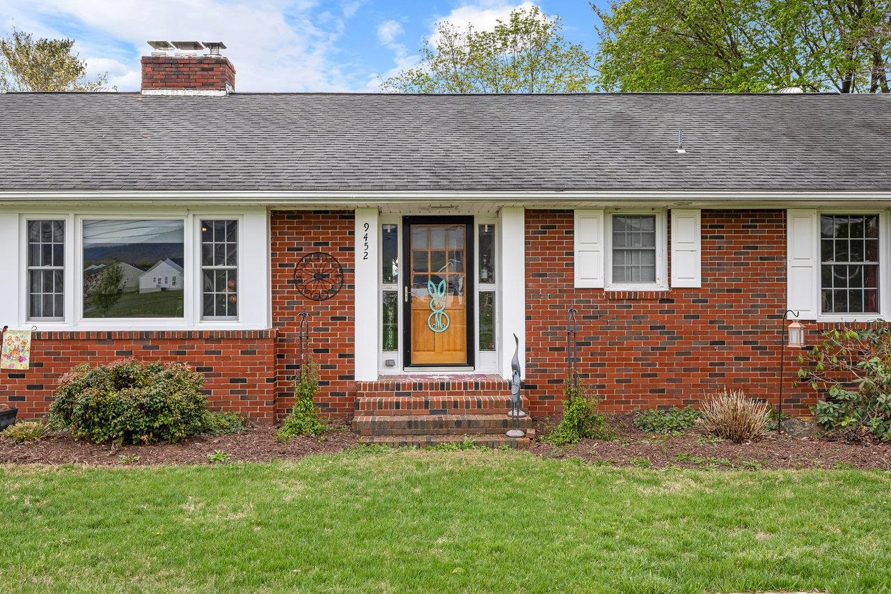 9452 MCGAHEYSVILLE RD