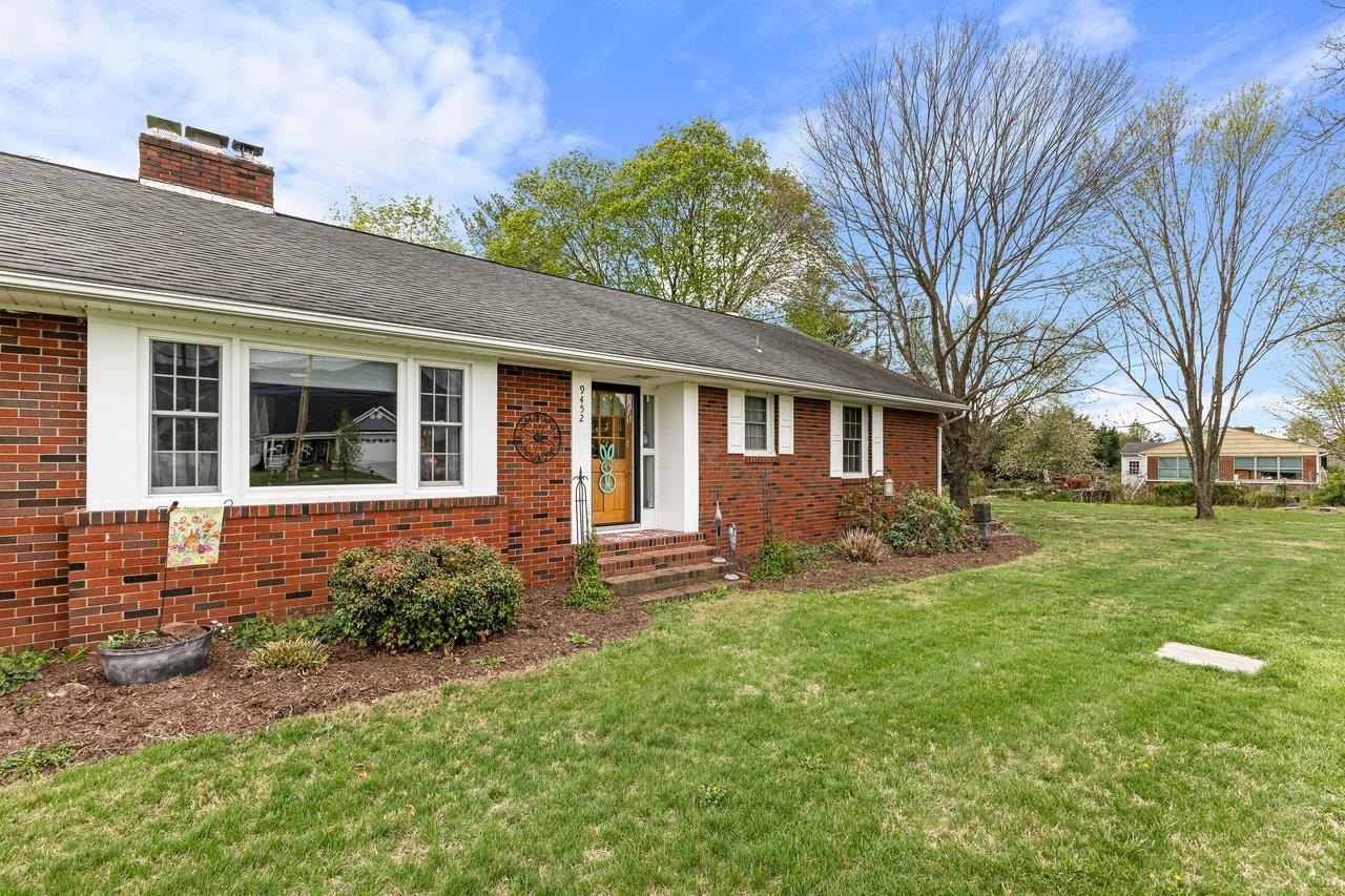 9452 MCGAHEYSVILLE RD