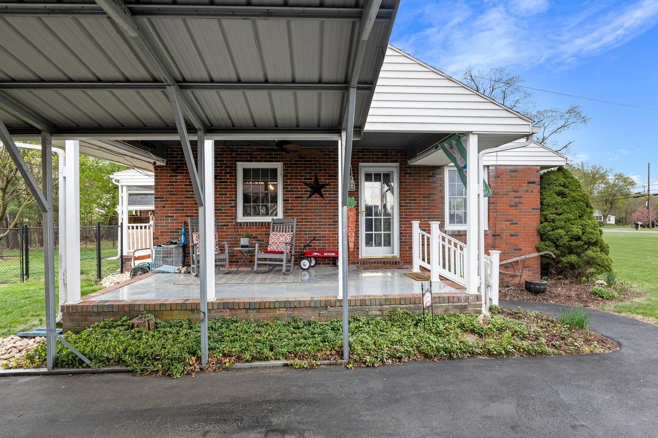 9452 MCGAHEYSVILLE RD