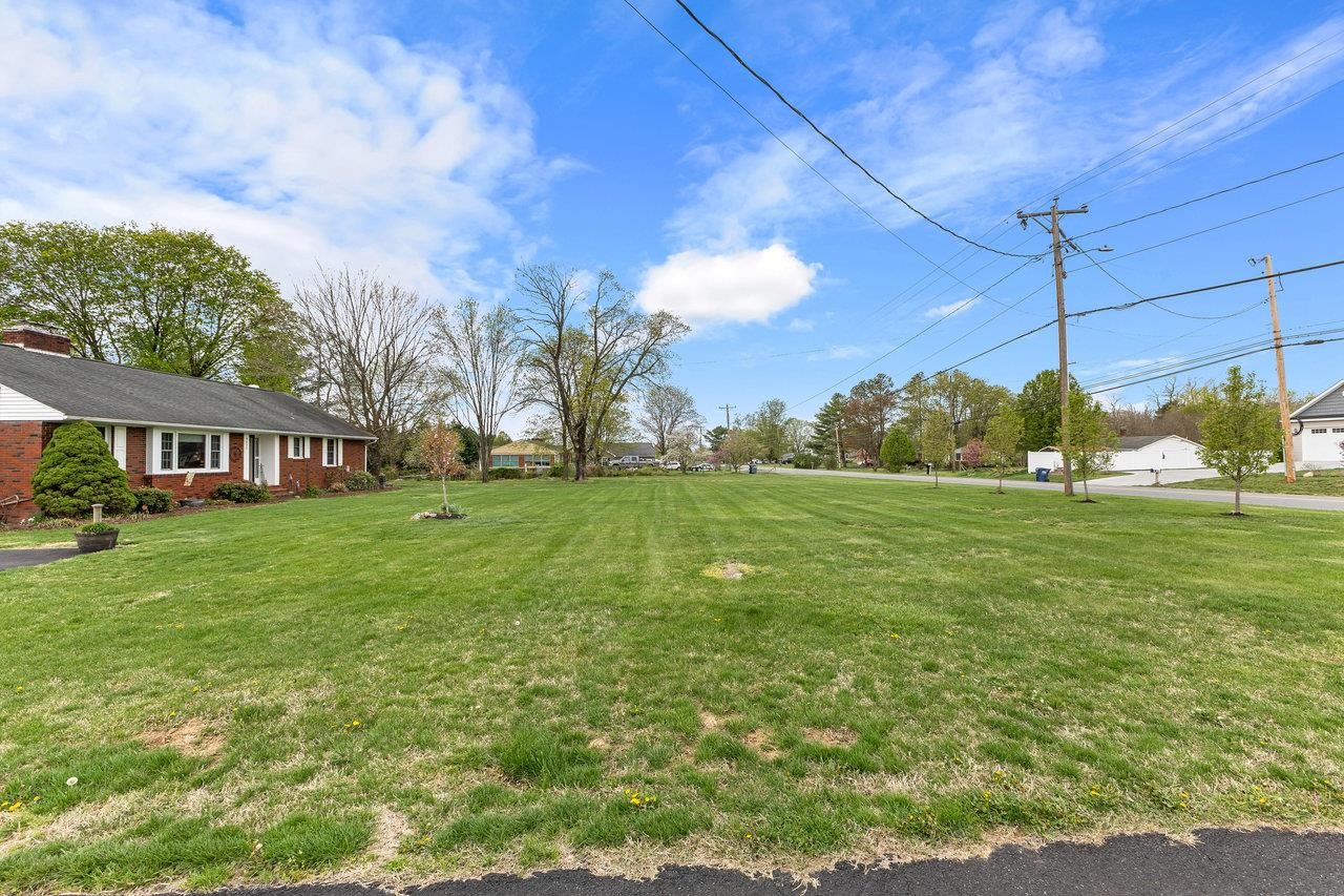 9452 MCGAHEYSVILLE RD