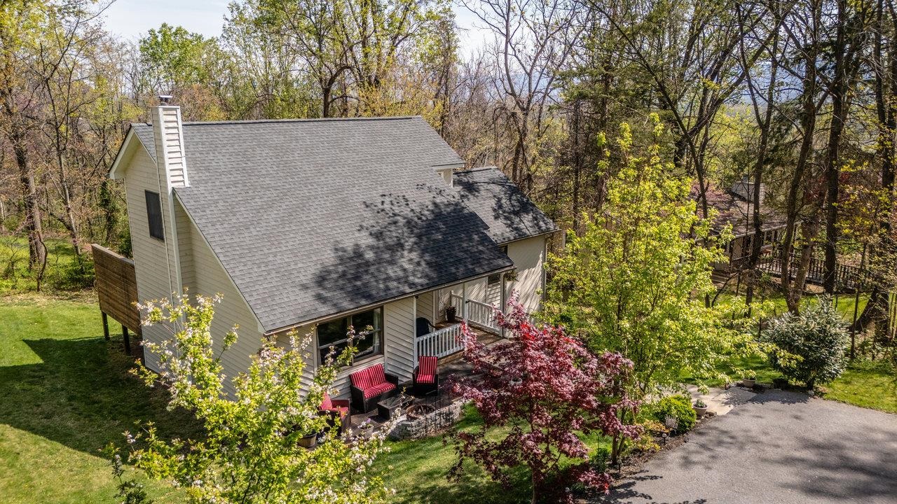 588 FLOWER DR