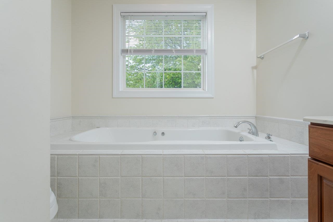 2799 GREENWAY CT