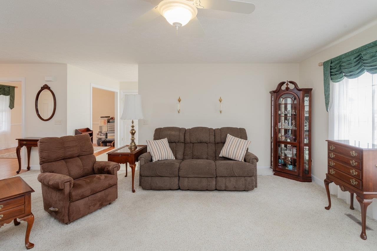 2799 GREENWAY CT