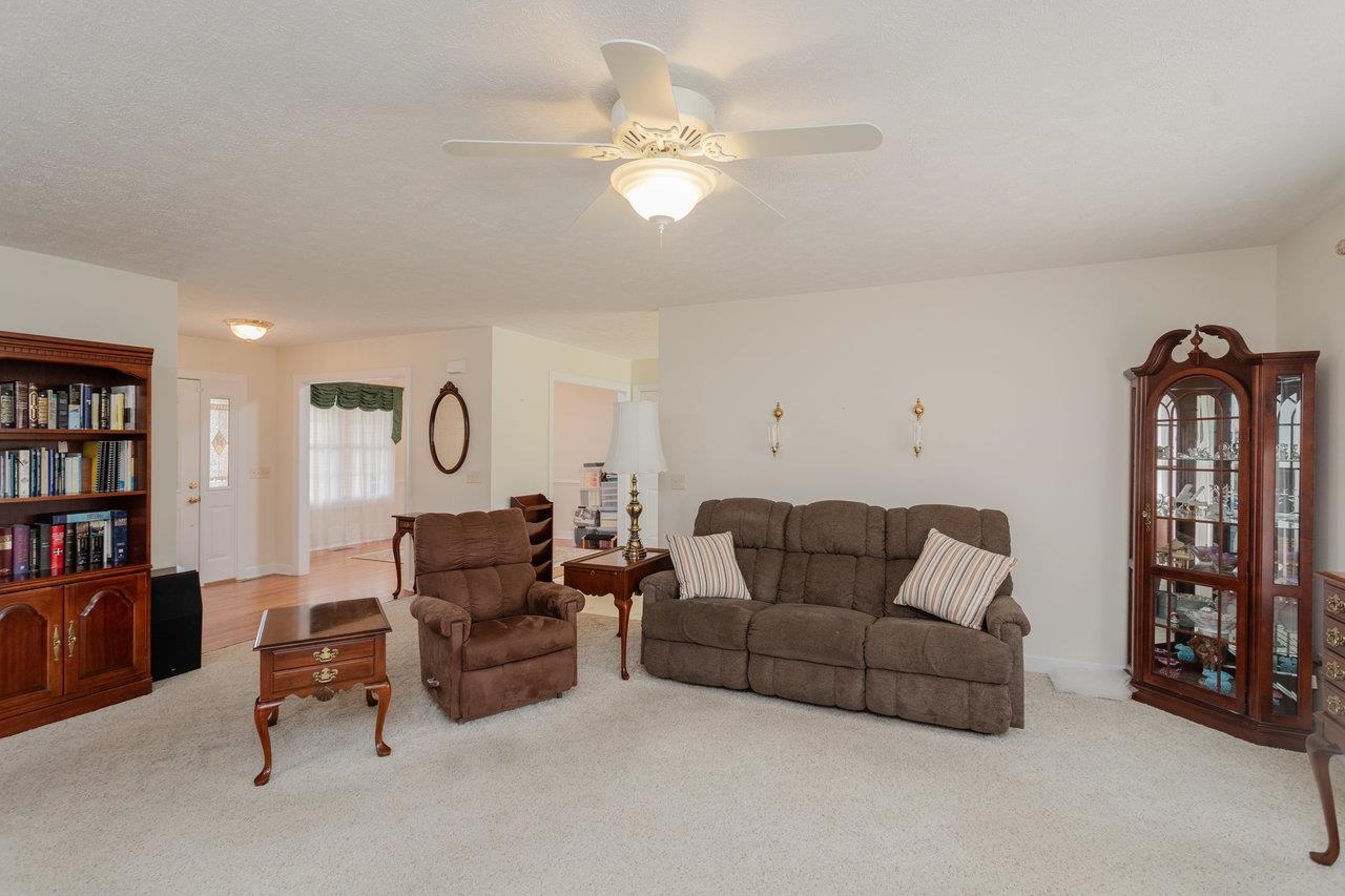 2799 GREENWAY CT