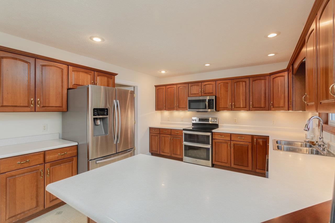 2799 GREENWAY CT