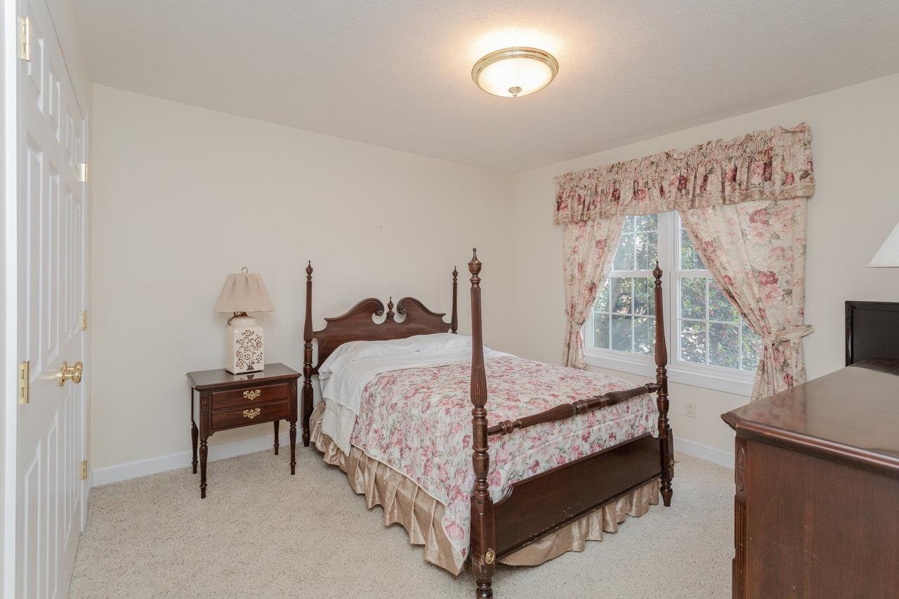 2799 GREENWAY CT