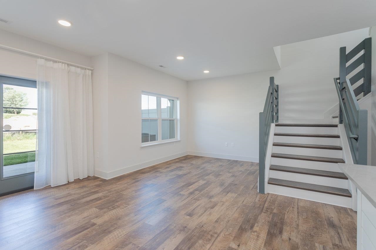 14 FIELD CT
