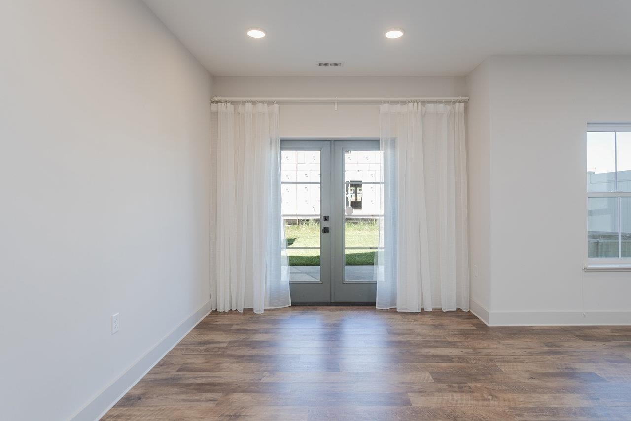 14 FIELD CT