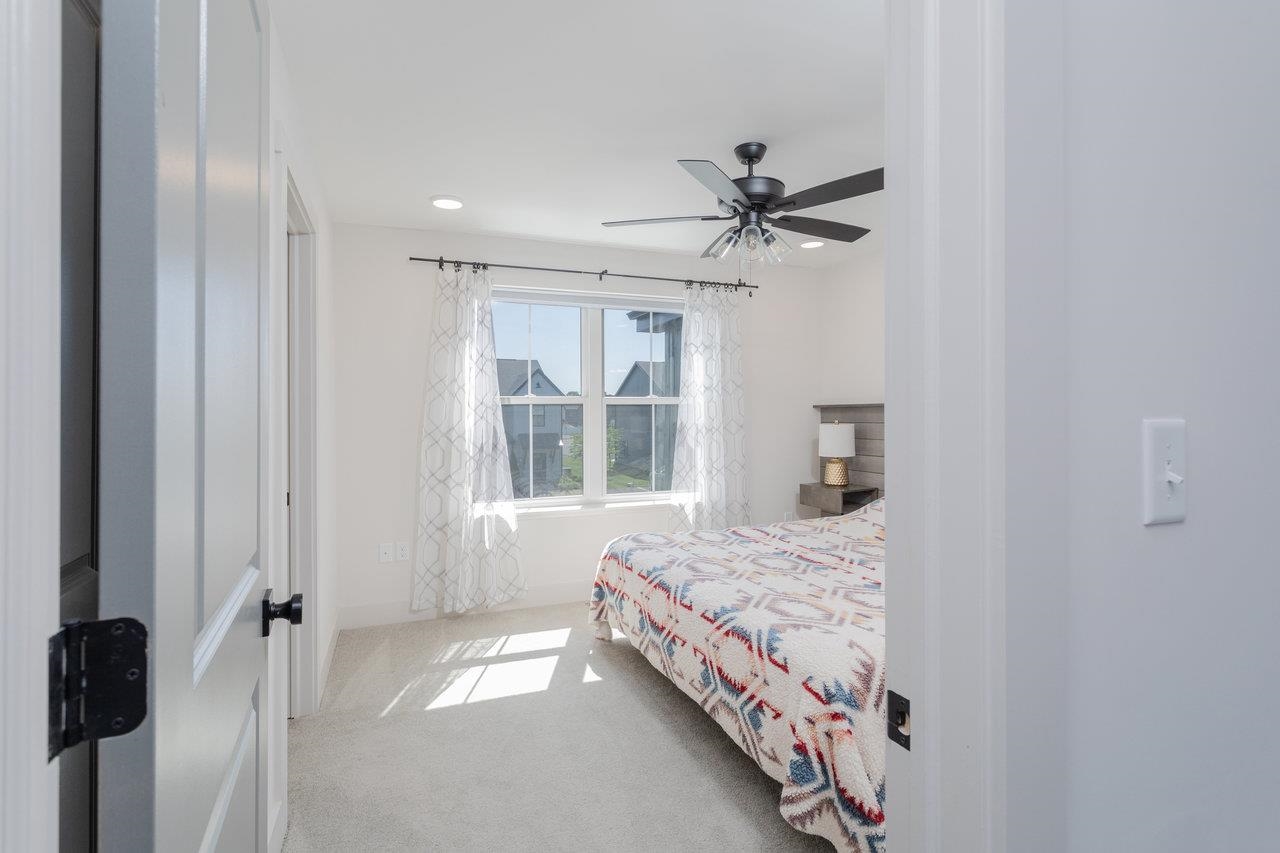 14 FIELD CT