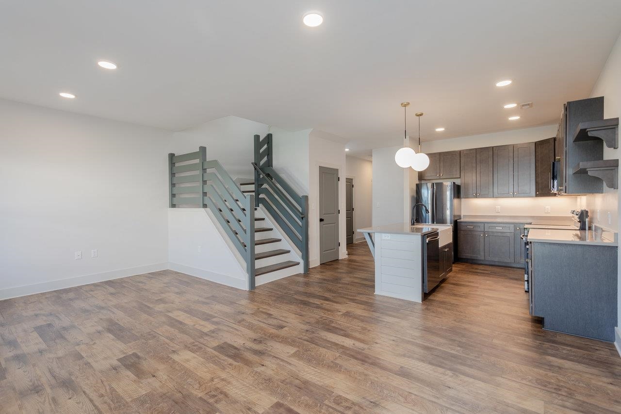 14 FIELD CT