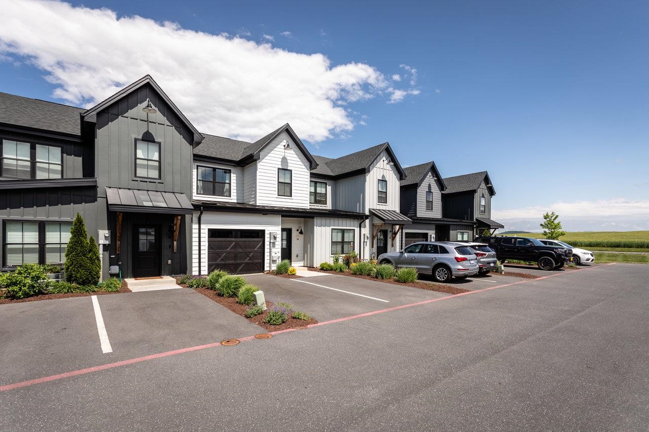 14 FIELD CT