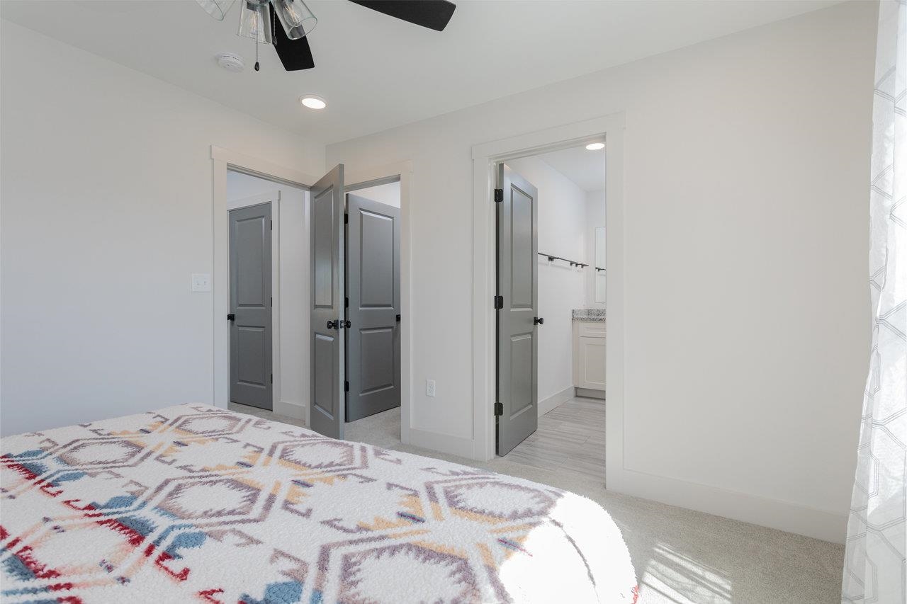 14 FIELD CT