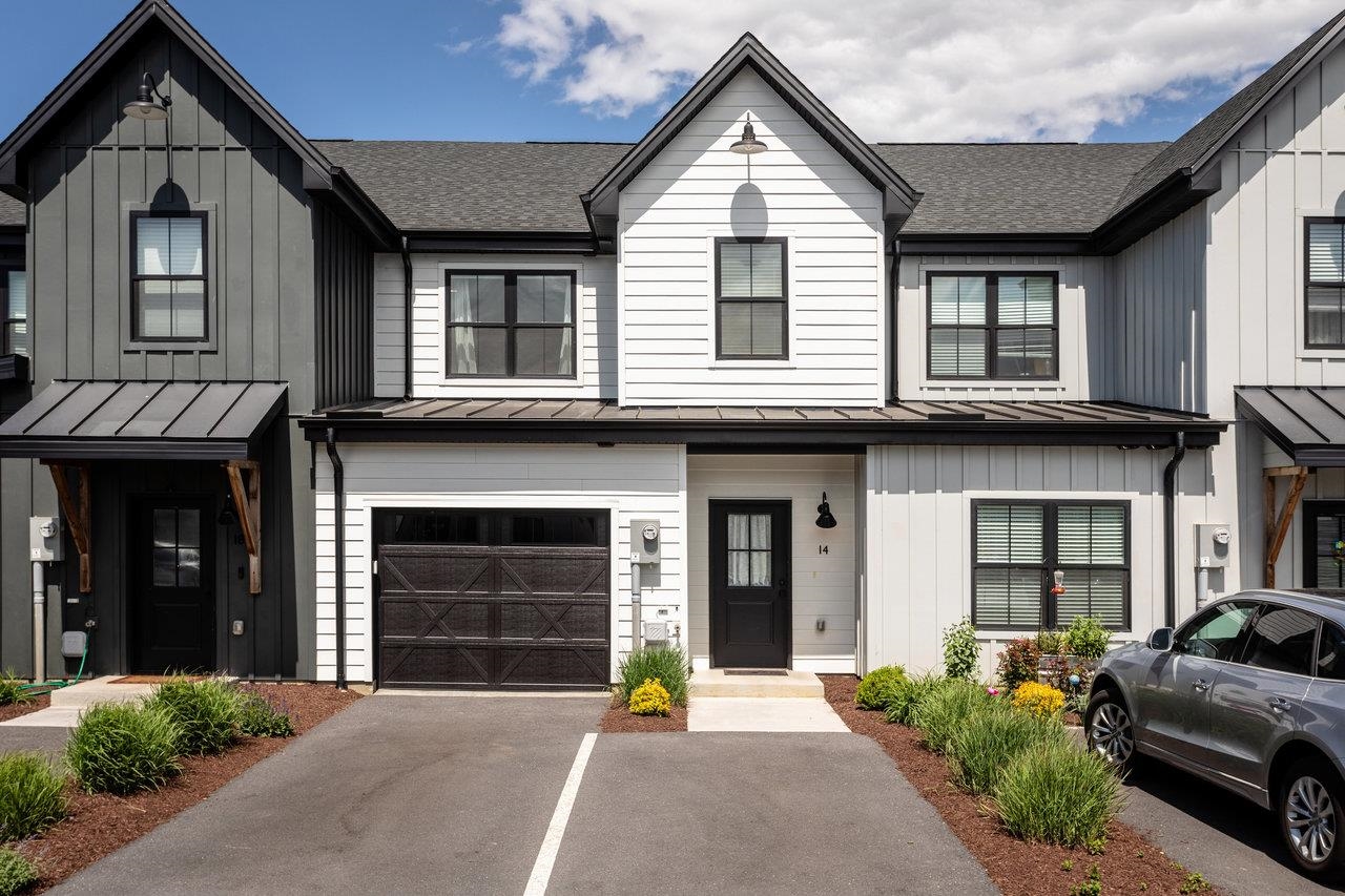 14 FIELD CT