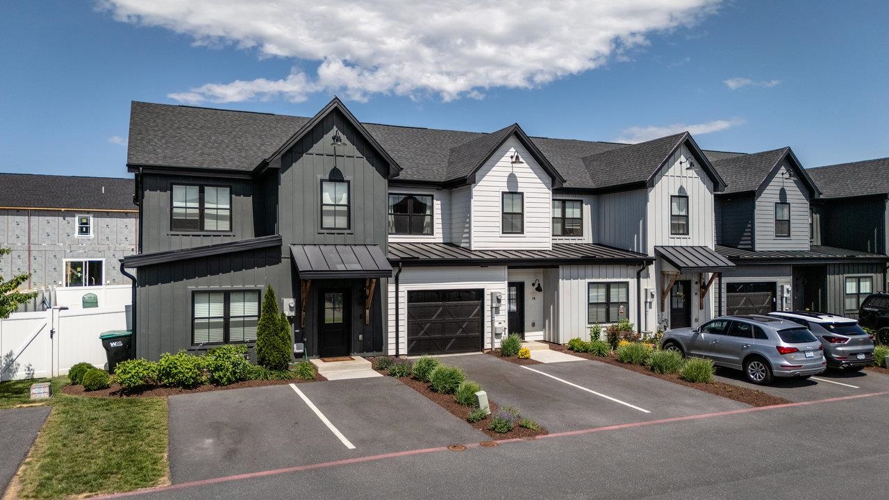 14 FIELD CT
