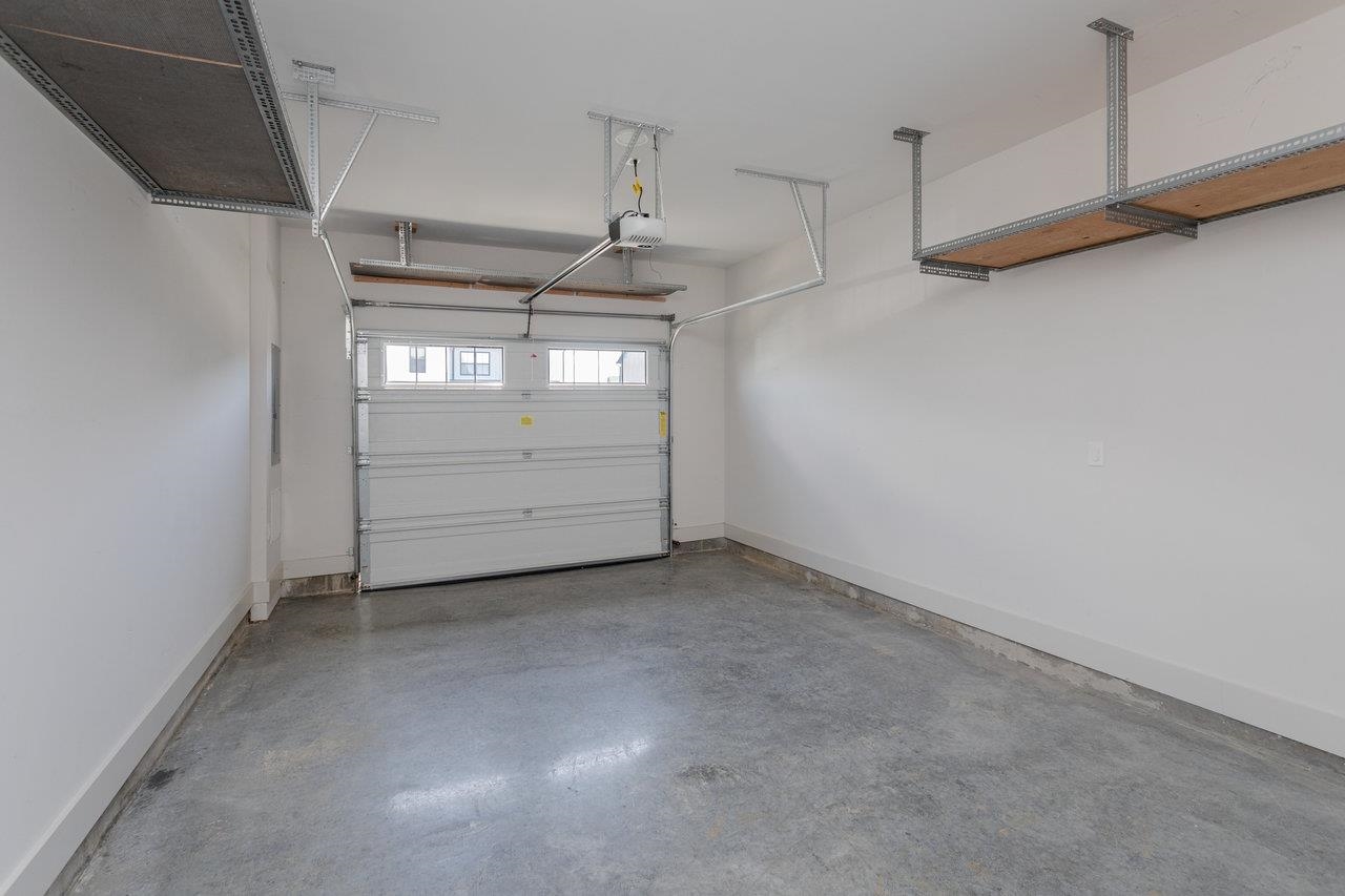 14 FIELD CT