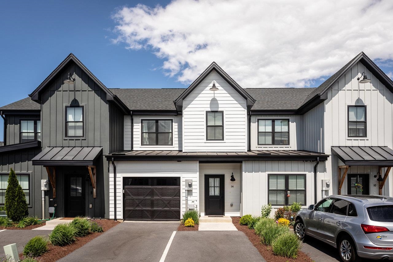 14 FIELD CT
