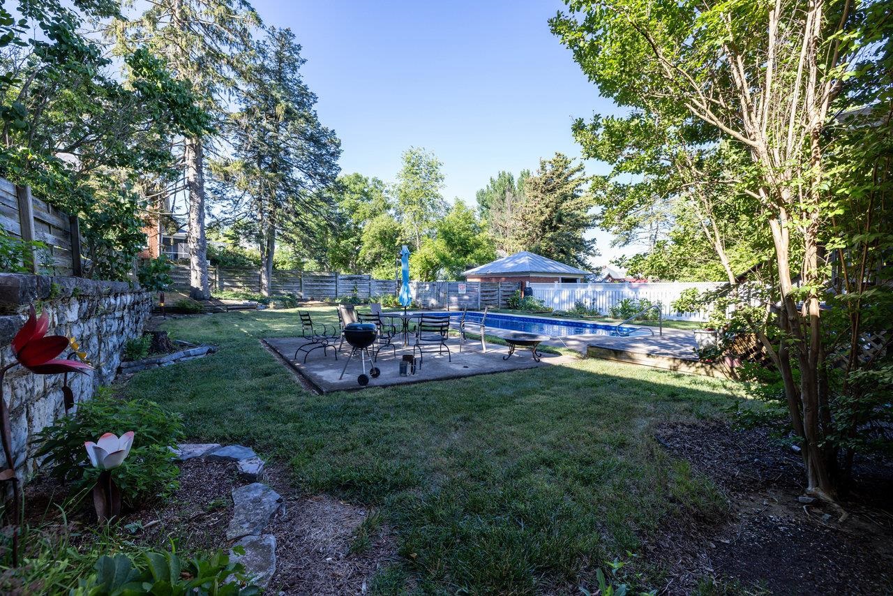 289 NEWMAN AVE