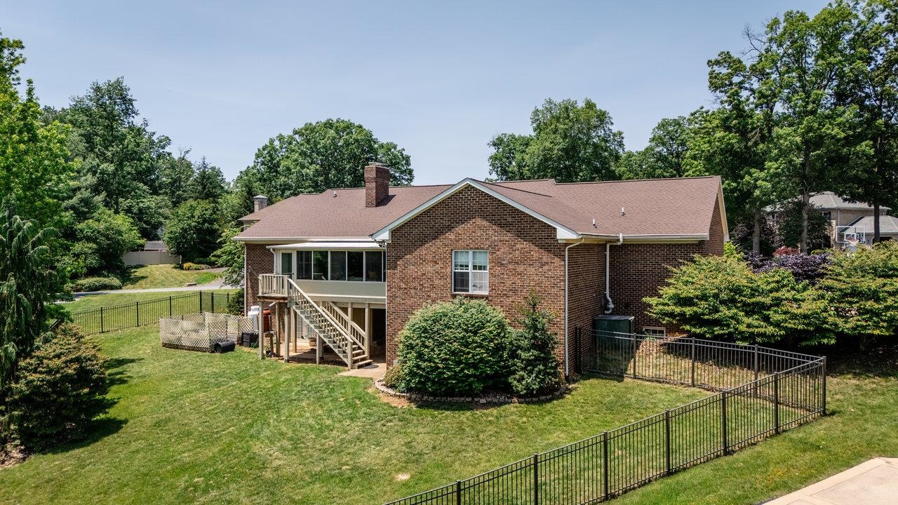 1492 CUMBERLAND DR
