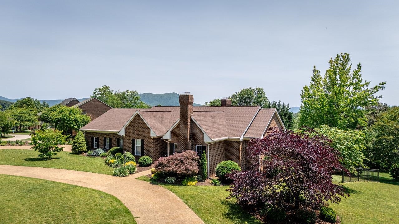 1492 CUMBERLAND DR