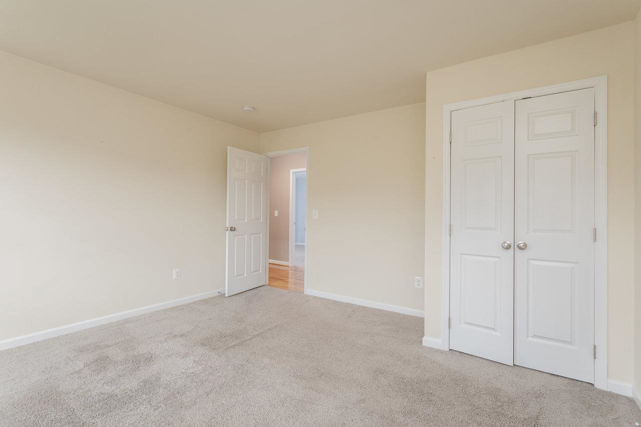 110 JILLIAN LN