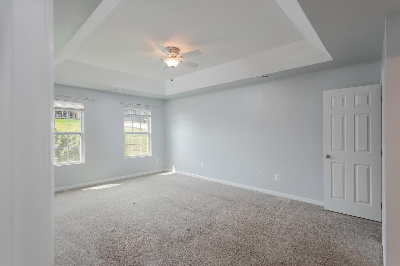 110 JILLIAN LN