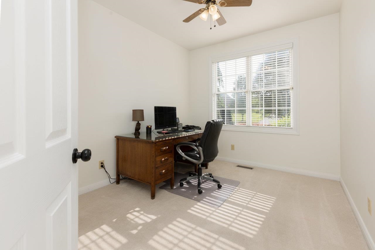 41 CAMBRIDGE CIR