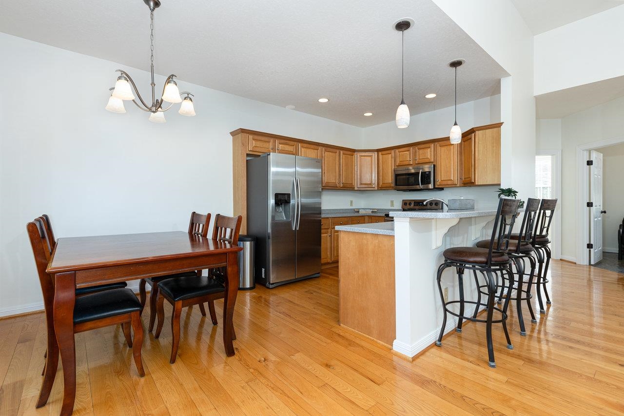 41 CAMBRIDGE CIR