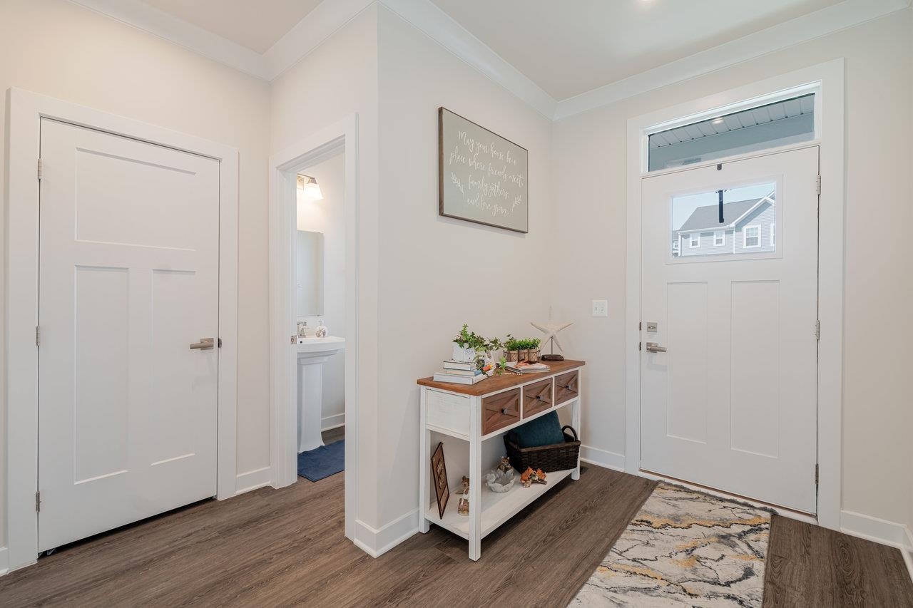 2758 DORVAL RD