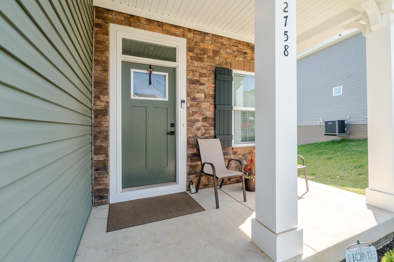 2758 DORVAL RD