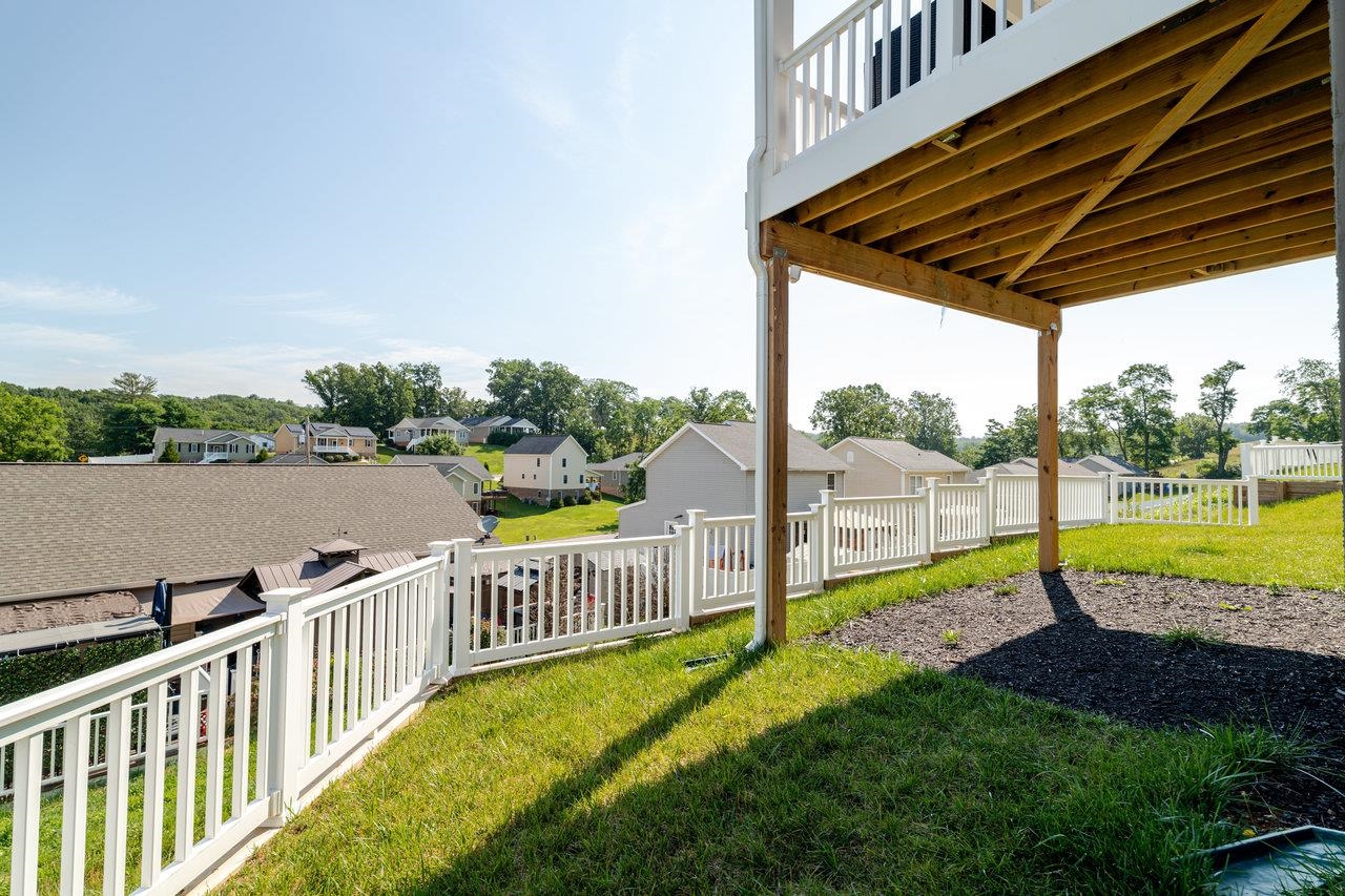 2758 DORVAL RD