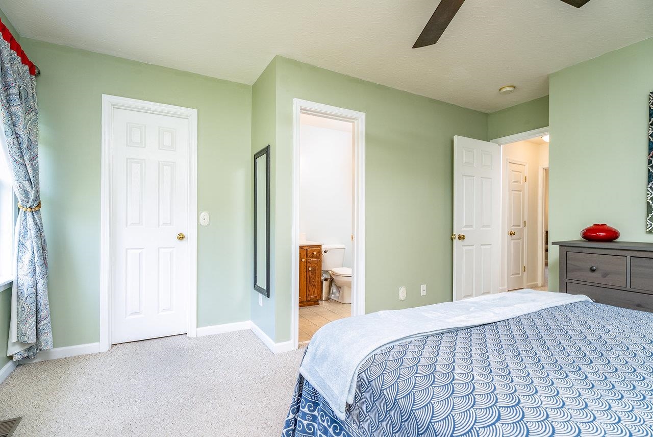 293 EMERALD DR