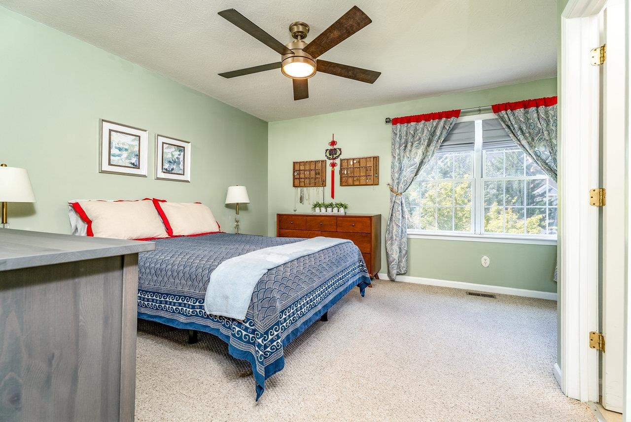 293 EMERALD DR