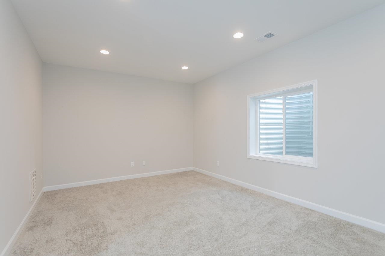 3397 MONTEREY DR
