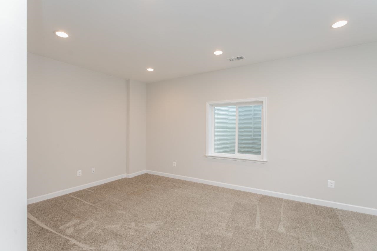 3389 MONTEREY DR