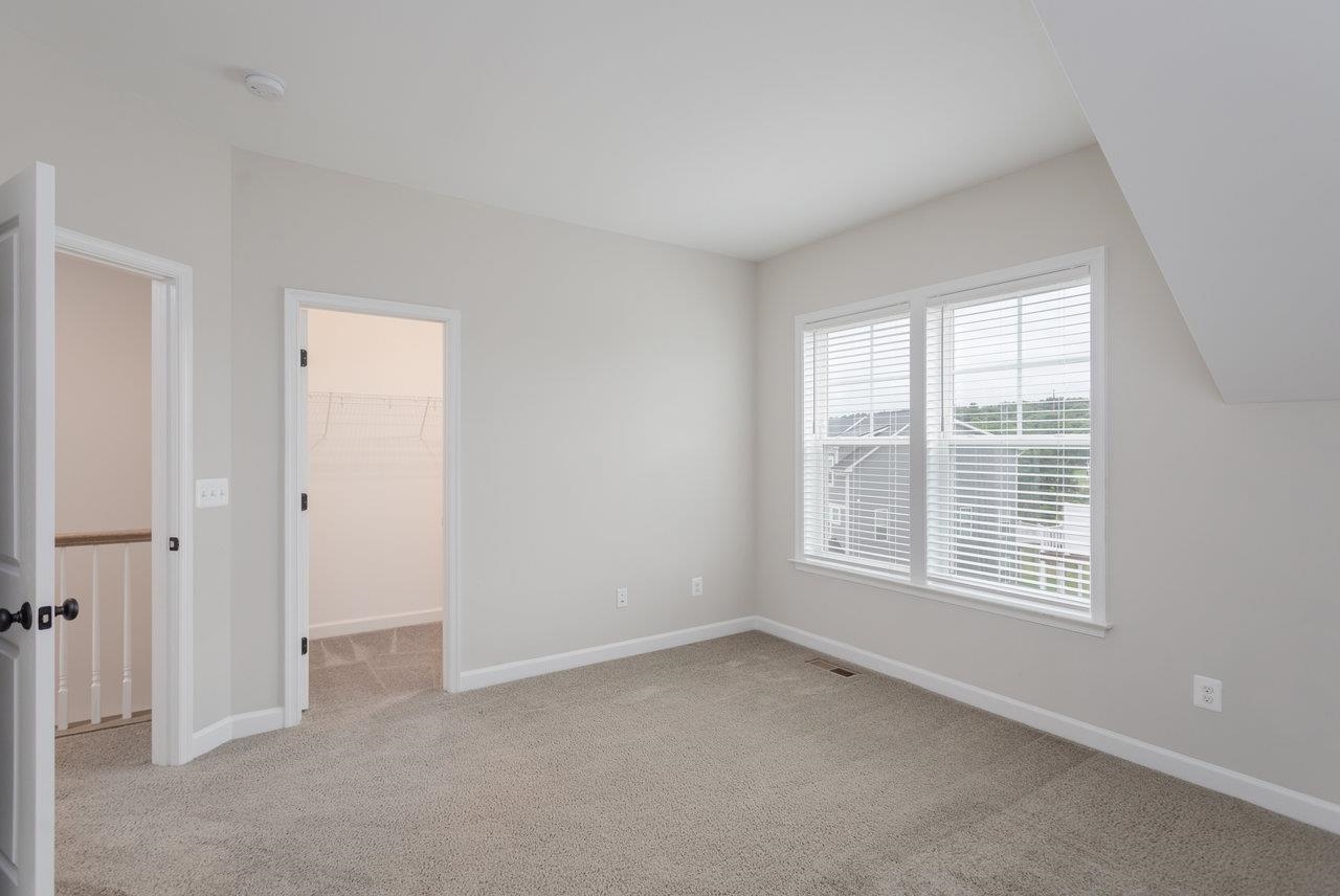 3389 MONTEREY DR