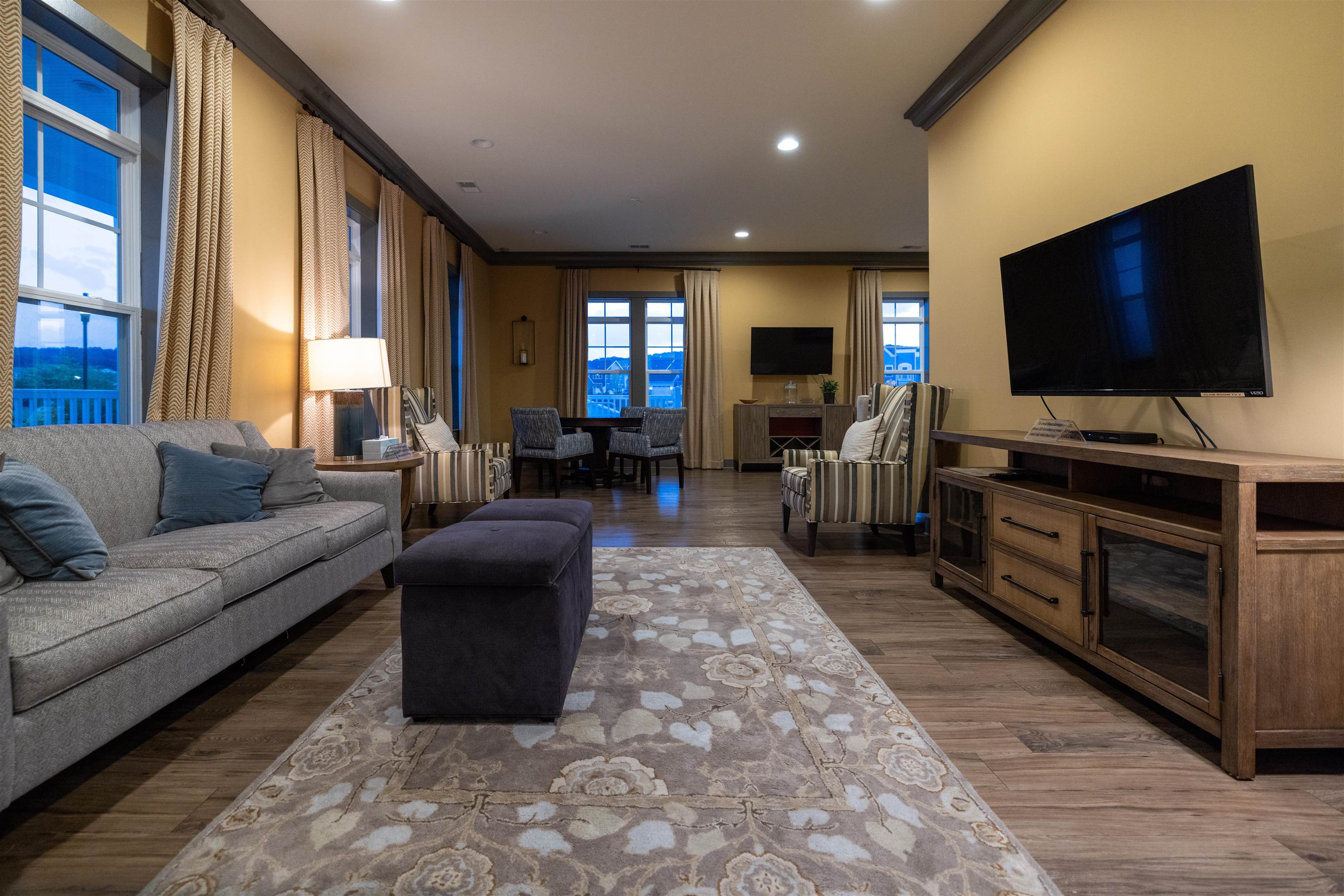 3389 MONTEREY DR