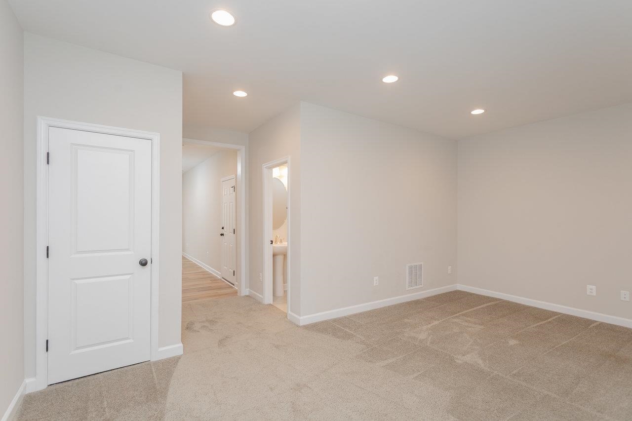 3389 MONTEREY DR